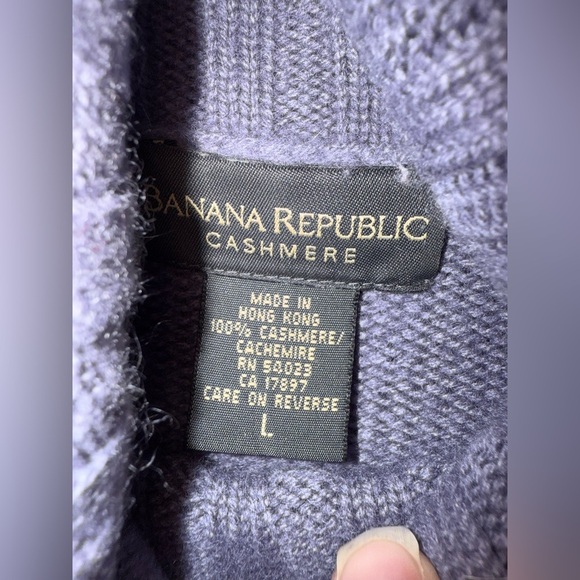 Banana Republic 100% Cashmere Turtle Neck Sweater Size L - Picture 7 of 7